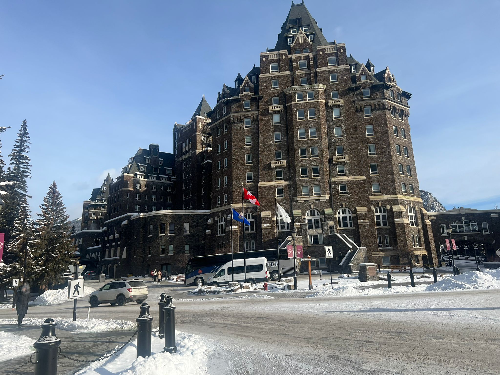 Banff hotel private transfer scenery