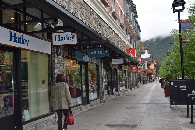 Discover Banff National Park — Banff Avenue and downtown Banff