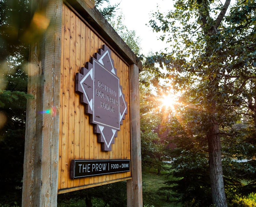 Buffalo Mountain Lodge rustic timber-frame mountain setting