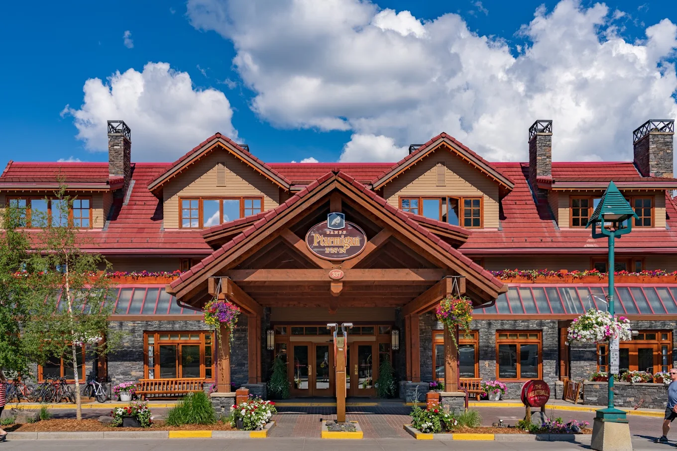 Direct transfer service to Banff Ptarmigan Inn