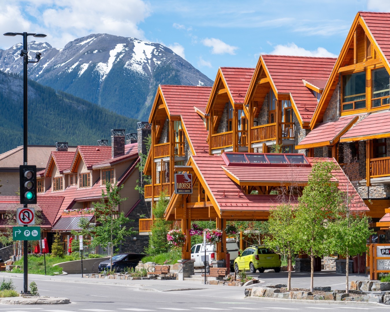 Moose Hotel & Suites transportation